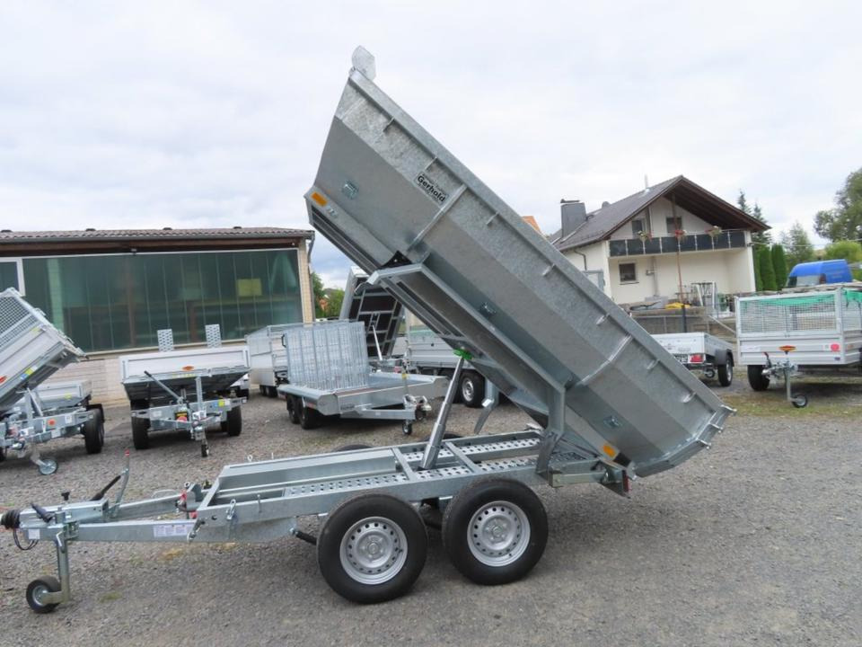 PKW Anhänger Kipper Muldenkipper Auffahrschienen 3,5t 100km/h - קרון נגרר עם מזהיר: תמונה 1 PKW Anhänger Kipper Muldenkipper Auffahrschienen 3,5t 100km/h - קרון נגרר עם מזהיר: תמונה 1