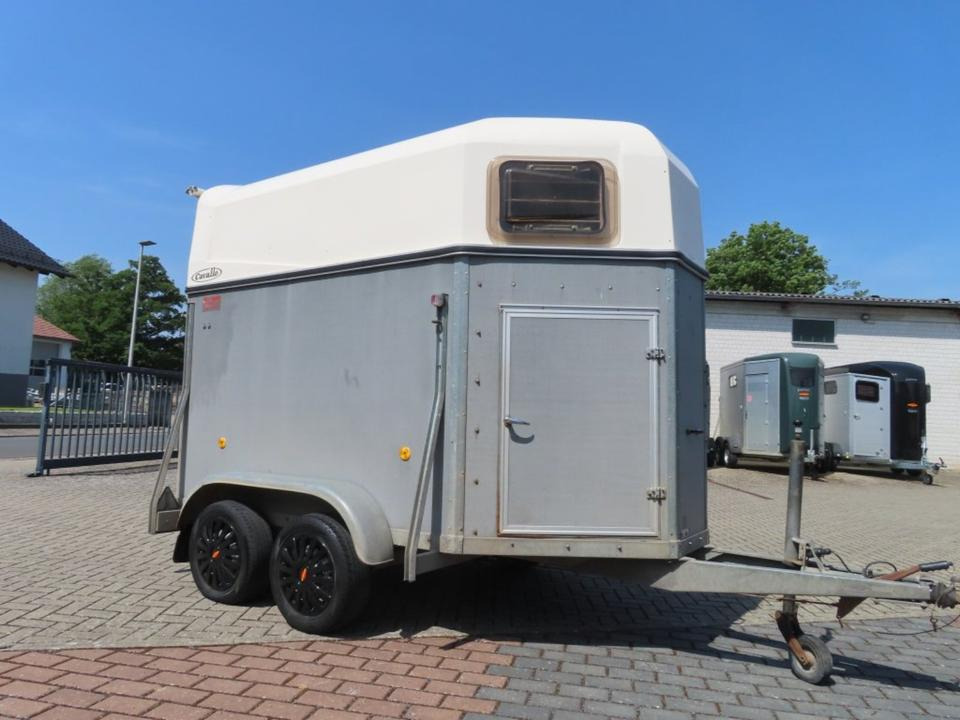 Pferdeanhänger Böckmann Duo/ Cavallo Sattelkammer TÜV NEU - קרון נגרר לסוסים: תמונה 3 Pferdeanhänger Böckmann Duo/ Cavallo Sattelkammer TÜV NEU - קרון נגרר לסוסים: תמונה 3
