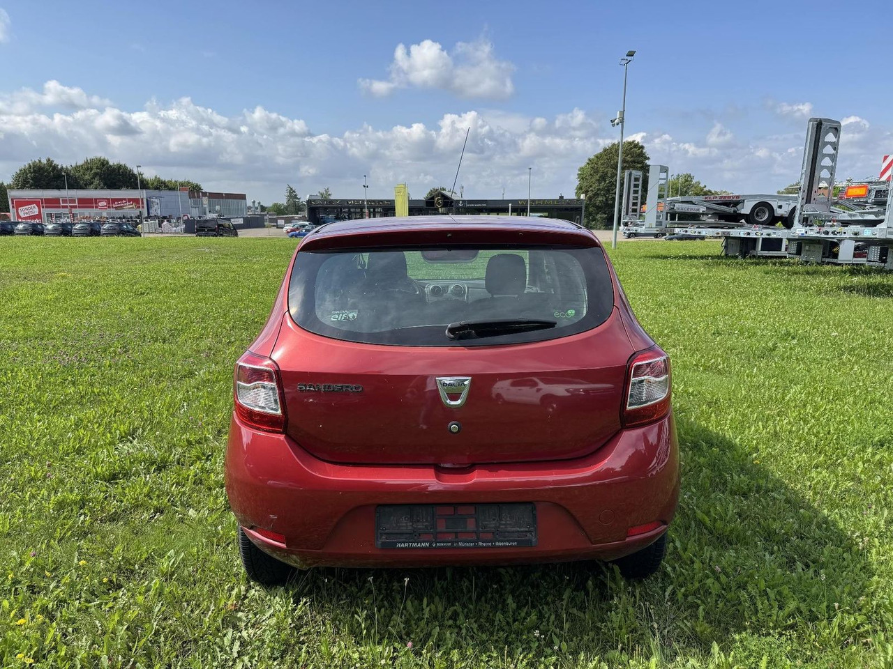 Dacia Sandero TCe90 Laureate +STEUERKETTE RASSELT+ - סדאן: תמונה 4 Dacia Sandero TCe90 Laureate +STEUERKETTE RASSELT+ - סדאן: תמונה 4