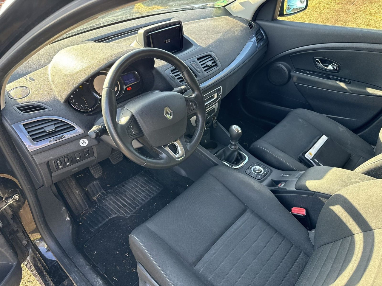 סדאן Renault Megane Limited TCe115 +KUPPLUNG DEFEKT/MOTOR OK+: תמונה 7