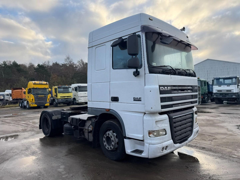 DAF 105 XF 460 Space Cab (MANUAL GEARBOX / BOITE MANUELLE / PERFECT CONDITION) - יחידת טרקטור: תמונה 3 DAF 105 XF 460 Space Cab (MANUAL GEARBOX / BOITE MANUELLE / PERFECT CONDITION) - יחידת טרקטור: תמונה 3