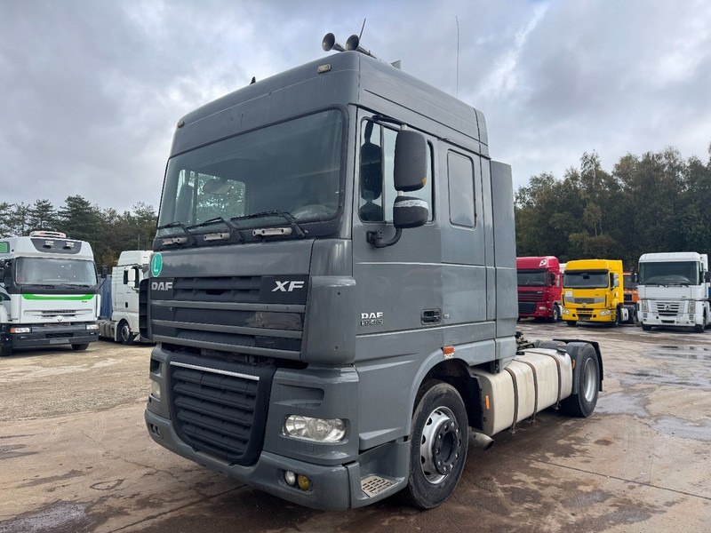 DAF 105 XF 460 Space Cab (MANUAL GEARBOX / BOITE MANUELLE) - יחידת טרקטור: תמונה 1 DAF 105 XF 460 Space Cab (MANUAL GEARBOX / BOITE MANUELLE) - יחידת טרקטור: תמונה 1