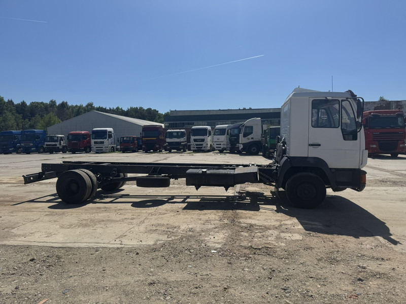MAN 12.224 (MANUAL GEARBOX / EURO 2 / BELGIAN TRUCK IN GOOD CONDITION !!!) - משאית עם שלדת תא: תמונה 5 MAN 12.224 (MANUAL GEARBOX / EURO 2 / BELGIAN TRUCK IN GOOD CONDITION !!!) - משאית עם שלדת תא: תמונה 5