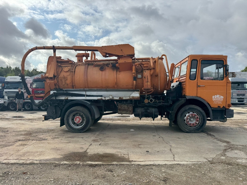 MAN 16.168 (8000L / BIG AXLE & STEEL SUSPENSION / GRAND PONT & SUSPENSION LAMES) - משאית ואקום: תמונה 4 MAN 16.168 (8000L / BIG AXLE & STEEL SUSPENSION / GRAND PONT & SUSPENSION LAMES) - משאית ואקום: תמונה 4