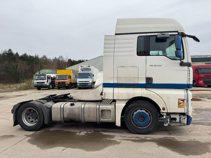 MAN TGA 18.440 (MANUAL GEARBOX / BOITE MANUELLE) - יחידת טרקטור: תמונה 4 MAN TGA 18.440 (MANUAL GEARBOX / BOITE MANUELLE) - יחידת טרקטור: תמונה 4