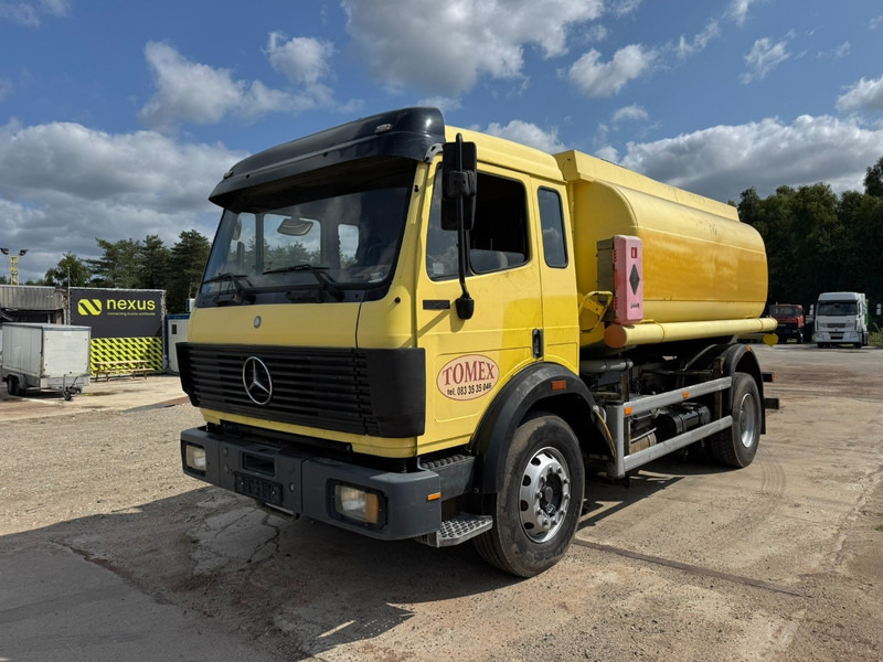 Mercedes-Benz SK 1726 (13.000L / 2 COMPARTIMENTS / GRAND PONT / LAMES / V8) - משאית מכל: תמונה 1 Mercedes-Benz SK 1726 (13.000L / 2 COMPARTIMENTS / GRAND PONT / LAMES / V8) - משאית מכל: תמונה 1