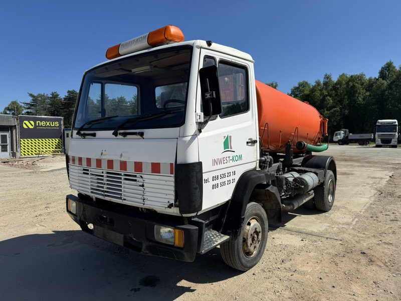 Mercedes-Benz SK 914 (8000 L / STEEL SUSPENSION & MANUAL PUMP / SUSPENSION LAMES & POMPE MANUELLE) - משאית ואקום: תמונה 1 Mercedes-Benz SK 914 (8000 L / STEEL SUSPENSION & MANUAL PUMP / SUSPENSION LAMES & POMPE MANUELLE) - משאית ואקום: תמונה 1