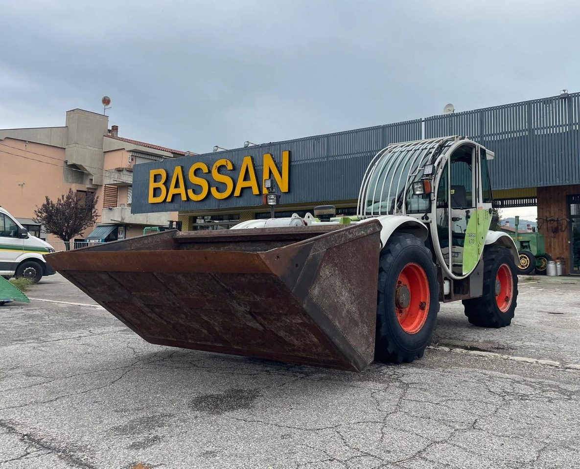 CLAAS TELESCOPICO TARGO K 70 - מפעיל טלסקופי: תמונה 1 CLAAS TELESCOPICO TARGO K 70 - מפעיל טלסקופי: תמונה 1