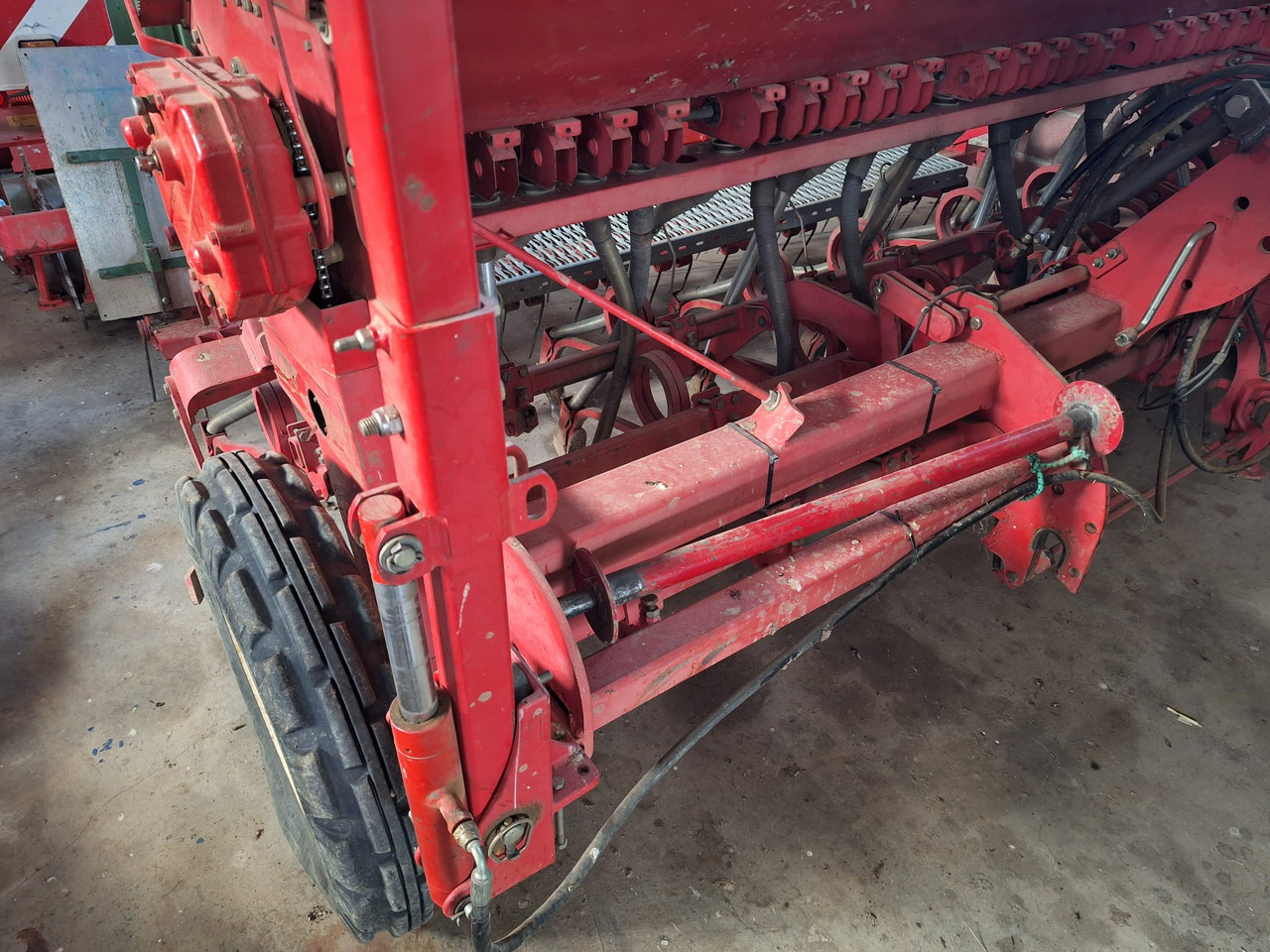 GASPARDO SEMINATRICE S300 - מקדחת זרעים: תמונה 3 GASPARDO SEMINATRICE S300 - מקדחת זרעים: תמונה 3