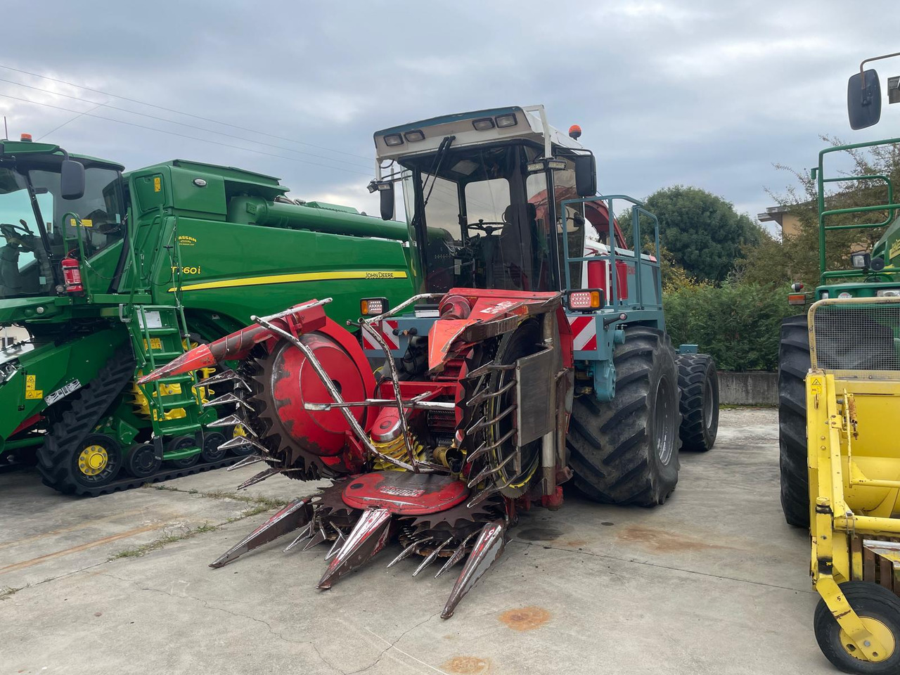 MENGELE TRINCIA SF 6000 - מקצרת מספוא: תמונה 1 MENGELE TRINCIA SF 6000 - מקצרת מספוא: תמונה 1