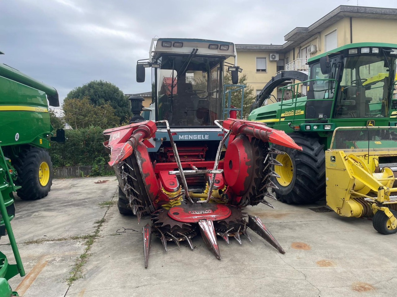 MENGELE TRINCIA SF 6000 - מקצרת מספוא: תמונה 2 MENGELE TRINCIA SF 6000 - מקצרת מספוא: תמונה 2