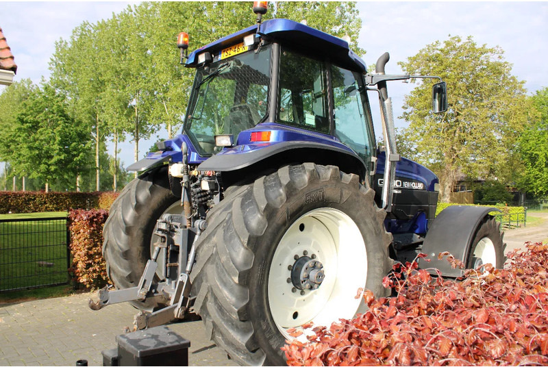 New Holland G 190 - טרקטור חקלאי: תמונה 4 New Holland G 190 - טרקטור חקלאי: תמונה 4