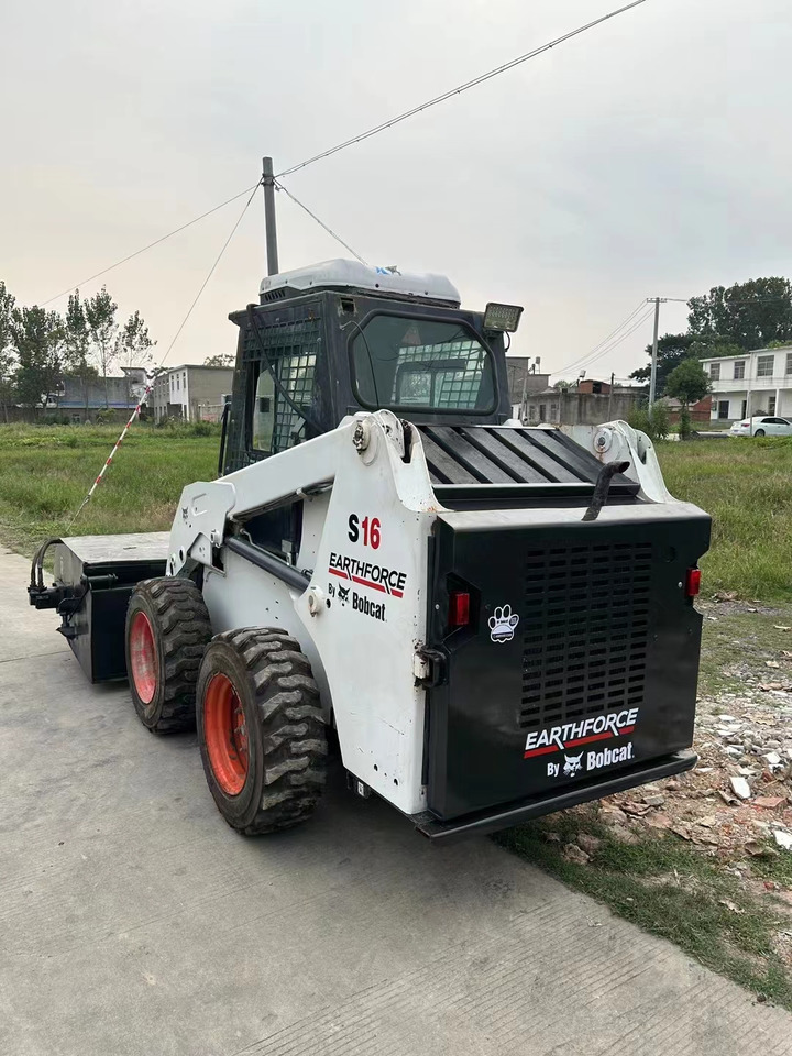 BOBCAT S16 - מעמיס היגוי החלקה: תמונה 5 BOBCAT S16 - מעמיס היגוי החלקה: תמונה 5