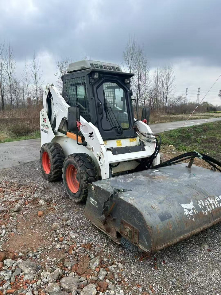 BOBCAT S18 - מעמיס היגוי החלקה: תמונה 5 BOBCAT S18 - מעמיס היגוי החלקה: תמונה 5