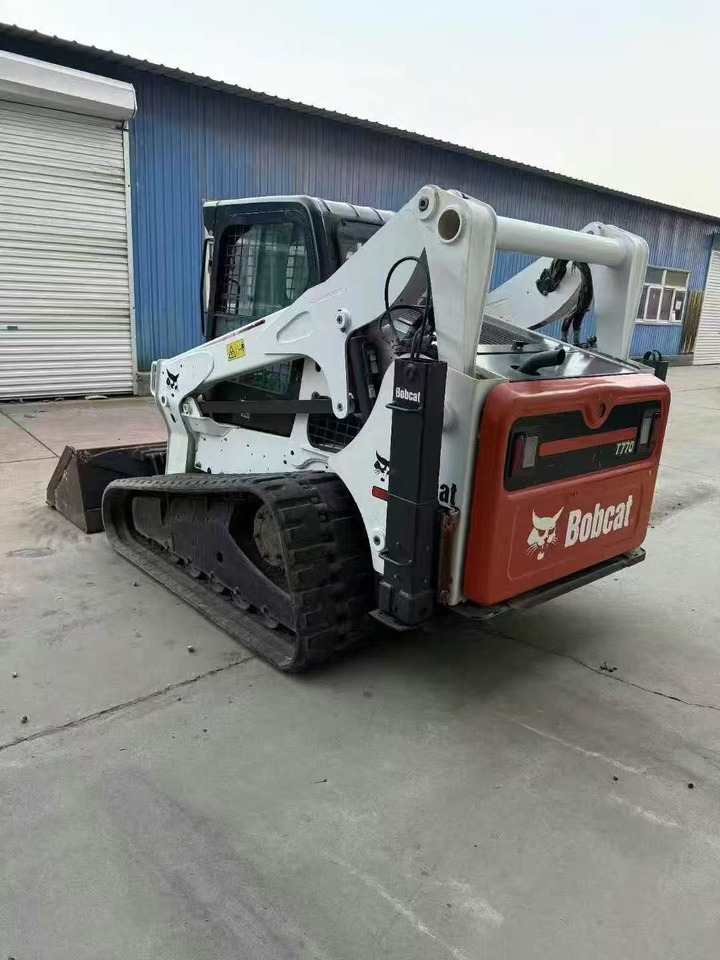 BOBCAT T770 - מעמיס היגוי החלקה: תמונה 4 BOBCAT T770 - מעמיס היגוי החלקה: תמונה 4
