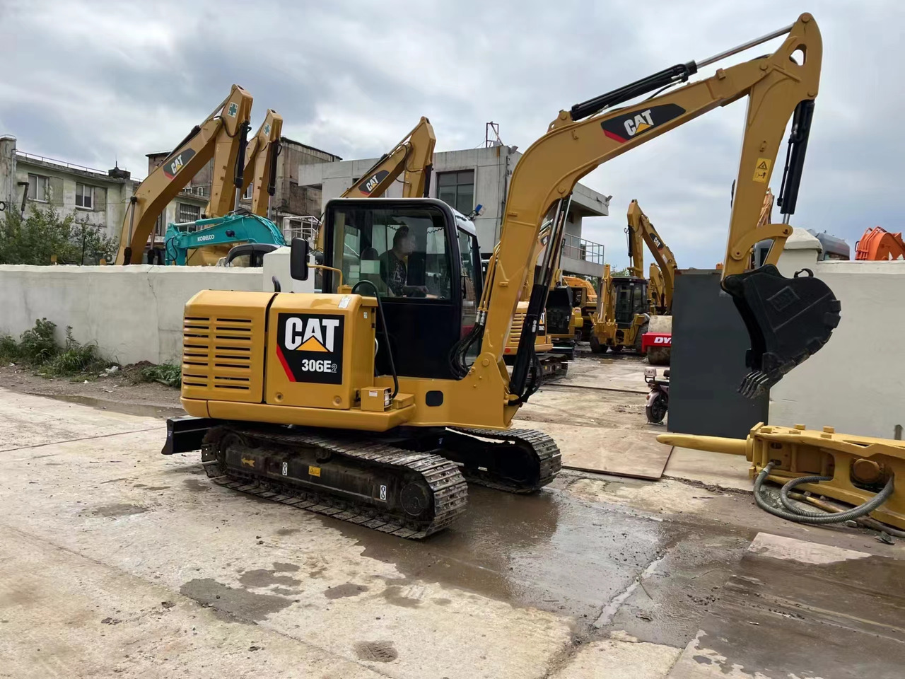 CATERPILLAR 306e2 - מיני מחפר: תמונה 2 CATERPILLAR 306e2 - מיני מחפר: תמונה 2