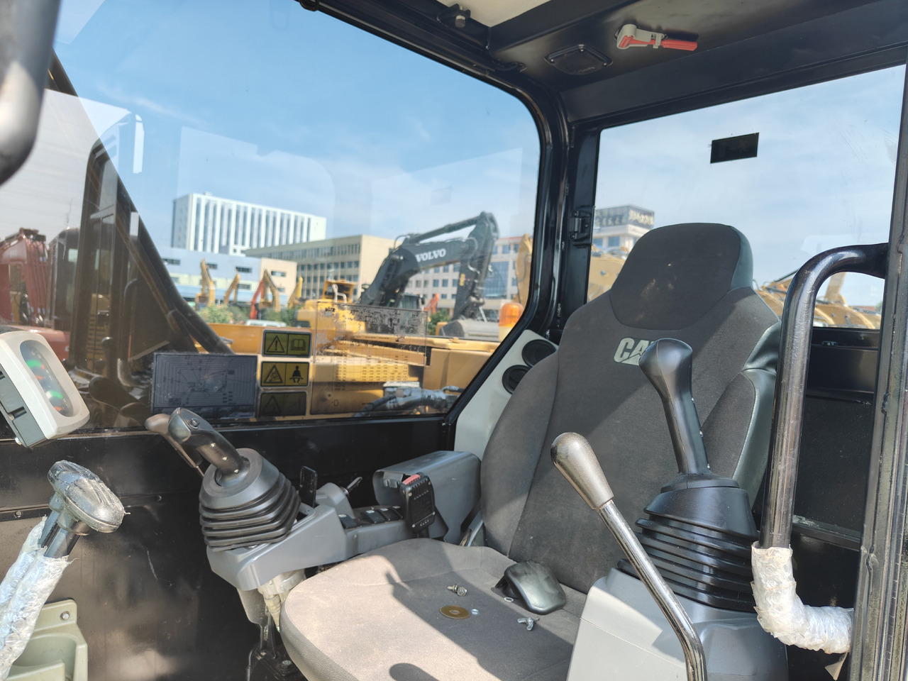 מחפר CATERPILLAR 307e [ Copy ]: תמונה 9