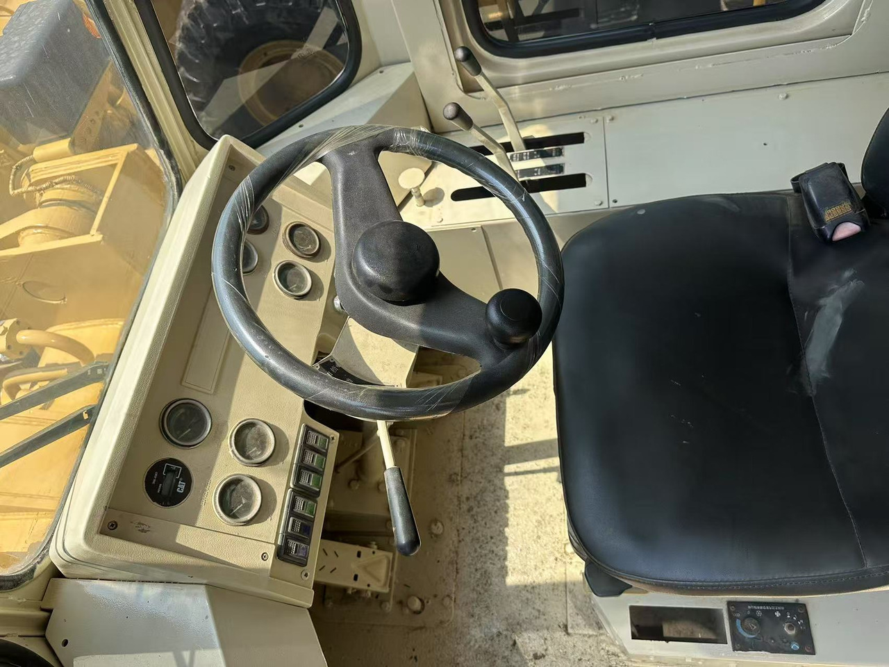 מעמיס גלגלים CATERPILLAR 966f [ Copy ] [ Copy ] [ Copy ] [ Copy ] [ Copy ] [ Copy ] [ Copy ]: תמונה 8