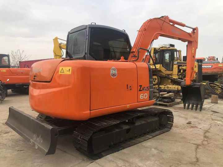 Cheap Price Hitachi ZX60 Used Excavator for Sale Used 6 Tons Hitachi Mini Excavator with Good Performance - מחפר: תמונה 4 Cheap Price Hitachi ZX60 Used Excavator for Sale Used 6 Tons Hitachi Mini Excavator with Good Performance - מחפר: תמונה 4