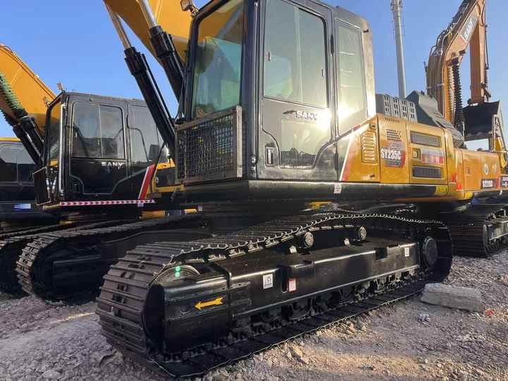 China Famous Brand Used Sany 23ton Excavator Used Sany SY235C Hydraulic Excavator 90% New with Excellent Performance for Sale - מחפר סורק: תמונה 4 China Famous Brand Used Sany 23ton Excavator Used Sany SY235C Hydraulic Excavator 90% New with Excellent Performance for Sale - מחפר סורק: תמונה 4