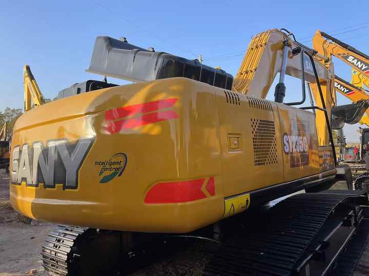 China Famous Brand Used Sany 23ton Excavator Used Sany SY235C Hydraulic Excavator 90% New with Excellent Performance for Sale - מחפר סורק: תמונה 3 China Famous Brand Used Sany 23ton Excavator Used Sany SY235C Hydraulic Excavator 90% New with Excellent Performance for Sale - מחפר סורק: תמונה 3