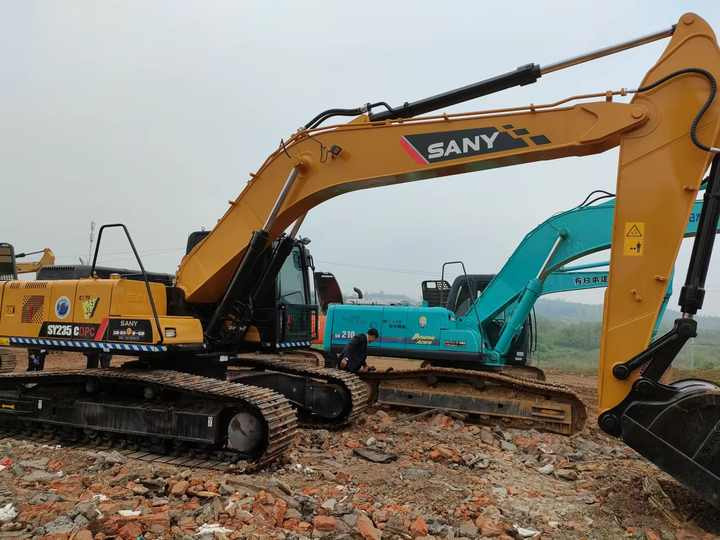 China Famous Brand Used Sany 23ton Excavator Used Sany SY235C Hydraulic Excavator 95% New with Excellent Performance for Sale - מחפר סורק: תמונה 2 China Famous Brand Used Sany 23ton Excavator Used Sany SY235C Hydraulic Excavator 95% New with Excellent Performance for Sale - מחפר סורק: תמונה 2