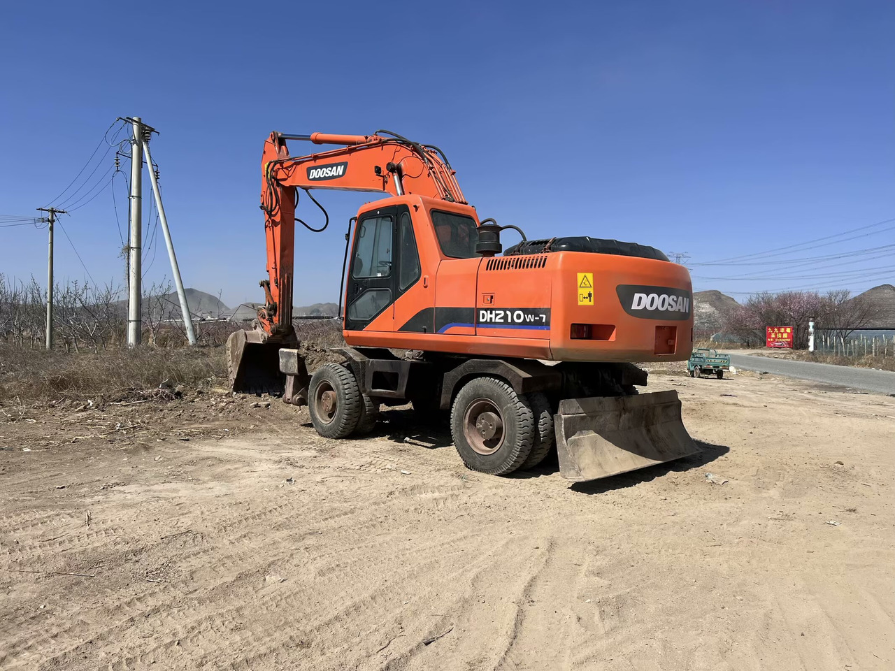 DOOSAN 210w-7 - מחפר גלגלים: תמונה 3 DOOSAN 210w-7 - מחפר גלגלים: תמונה 3