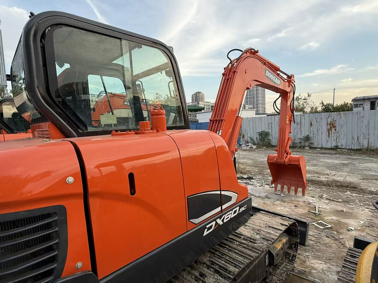DOOSAN Used large Doosan DX60 excavators, original DX60 used excavators, 6-ton DX60 hydraulic excavators, best-selling at low prices. - מיני מחפר: תמונה 1 DOOSAN Used large Doosan DX60 excavators, original DX60 used excavators, 6-ton DX60 hydraulic excavators, best-selling at low prices. - מיני מחפר: תמונה 1