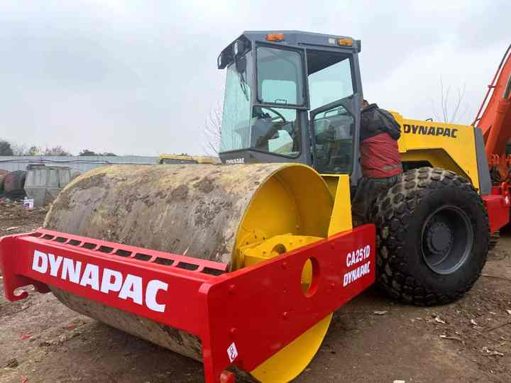 Dynapac Used CA251D Roller Cheap Price on Sale Used DYNAPAC CA30D/CA25D Road Roller Dynapac - מדחס: תמונה 2 Dynapac Used CA251D Roller Cheap Price on Sale Used DYNAPAC CA30D/CA25D Road Roller Dynapac - מדחס: תמונה 2