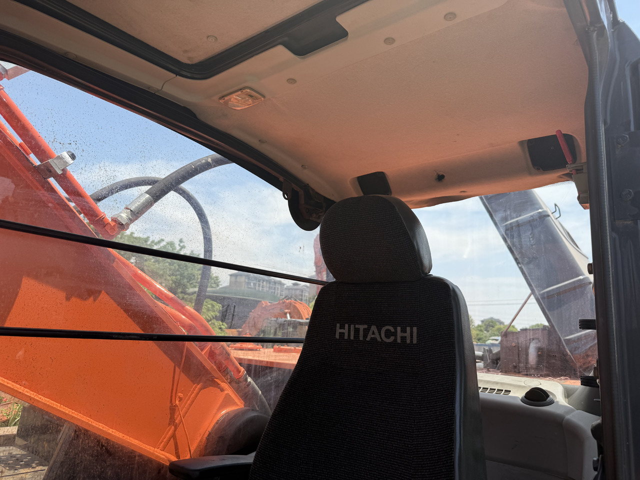 HITACHI Used 350-5g Excavator - מחפר גלגלים: תמונה 5 HITACHI Used 350-5g Excavator - מחפר גלגלים: תמונה 5