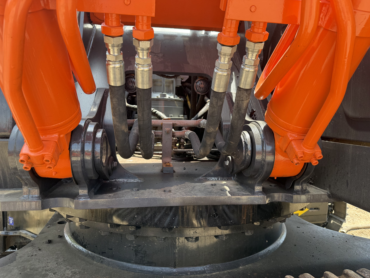 מחפר גלגלים HITACHI used hitachi 350-5g  excavator [ Copy ]: תמונה 14