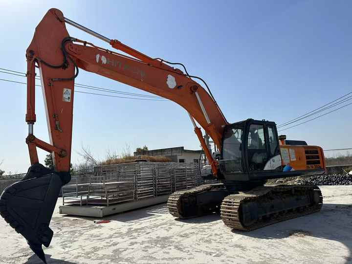 High Quality Hitachi ZX350H-5G Used Excavator with Excellent Performance and Less Time Used Hitachi ZX350 for Sale - מחפר סורק: תמונה 5 High Quality Hitachi ZX350H-5G Used Excavator with Excellent Performance and Less Time Used Hitachi ZX350 for Sale - מחפר סורק: תמונה 5