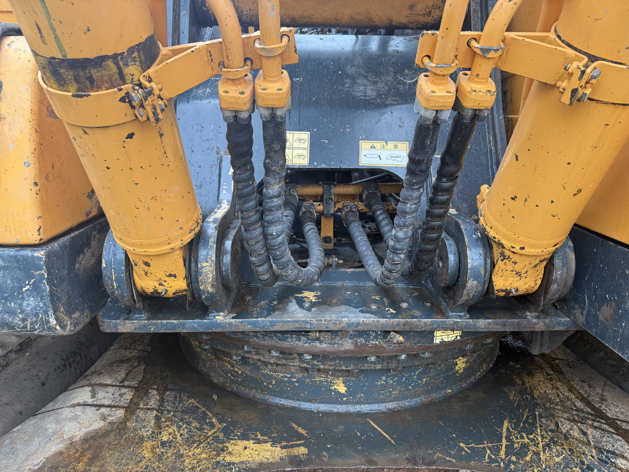 מחפר סורק Hyundai 305-9t [ Copy ]: תמונה 8