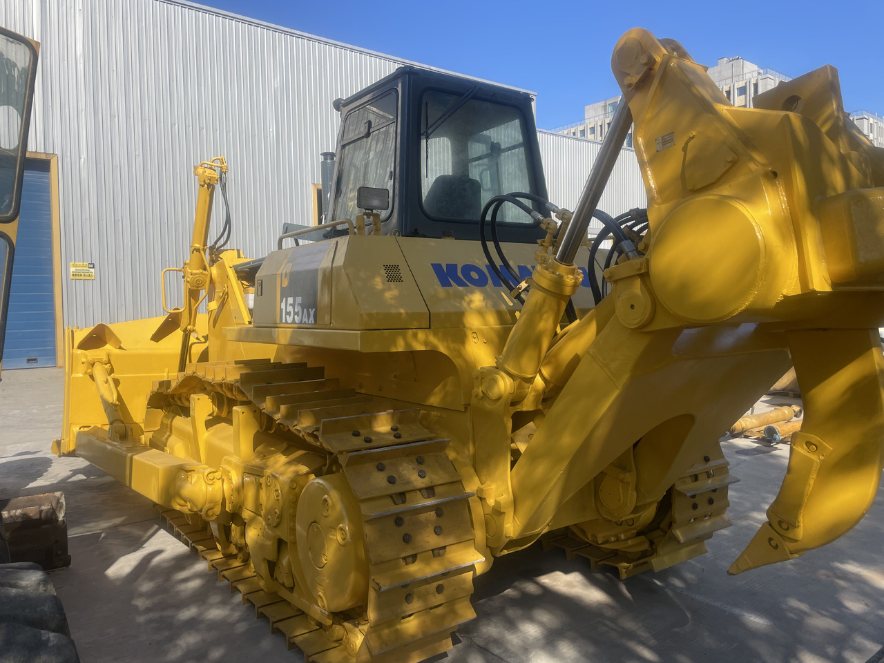 KOMATSU D155-5 - דחפור: תמונה 2 KOMATSU D155-5 - דחפור: תמונה 2