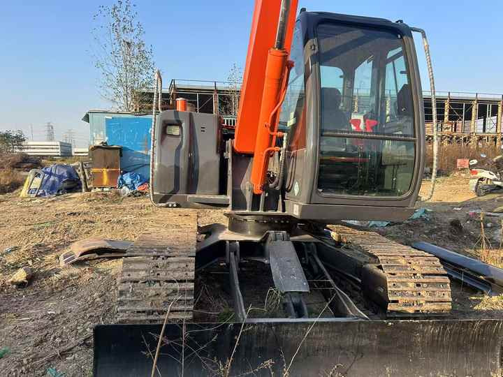 Original Japan Hitachi Used Zx55 Excavator for Sale Used Hitachi Zx60 Zx70 Hydraulic Excavator Hitachi Zaxis 55 Digger - מחפר: תמונה 3 Original Japan Hitachi Used Zx55 Excavator for Sale Used Hitachi Zx60 Zx70 Hydraulic Excavator Hitachi Zaxis 55 Digger - מחפר: תמונה 3