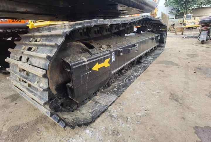 Original Japan Hitachi ZX200-3 Excavator Hitachi Excavator in Low Price for Hot Sale - מחפר סורק: תמונה 5 Original Japan Hitachi ZX200-3 Excavator Hitachi Excavator in Low Price for Hot Sale - מחפר סורק: תמונה 5