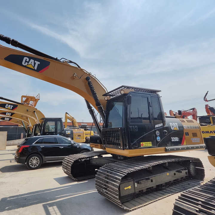 USED CAT 320 Excavator with Wide Track Shoe for Sale - מחפר: תמונה 1 USED CAT 320 Excavator with Wide Track Shoe for Sale - מחפר: תמונה 1
