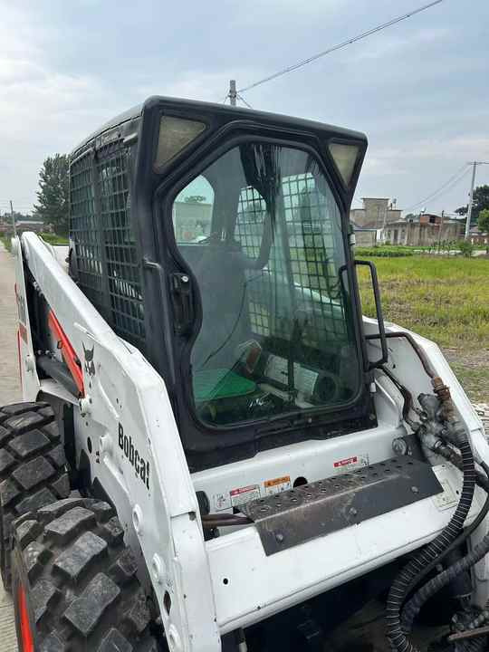 Used Bob Cat Bob Cat S160 Used Mini Skid Steer Wheel Loader Multifunctional Track Loaders Bobcat S160 2.7 Ton - מעמיס היגוי החלקה: תמונה 2 Used Bob Cat Bob Cat S160 Used Mini Skid Steer Wheel Loader Multifunctional Track Loaders Bobcat S160 2.7 Ton - מעמיס היגוי החלקה: תמונה 2