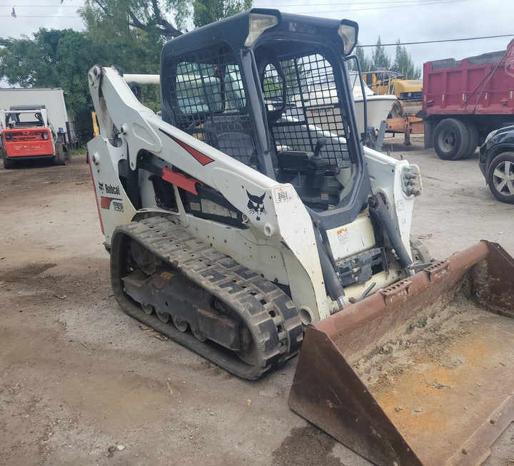 Used Bob Cat Bob Cat T590 Used Skid Steer Wheel Loader Multifunctional Track Loaders Bobcat - מעמיס היגוי החלקה: תמונה 2 Used Bob Cat Bob Cat T590 Used Skid Steer Wheel Loader Multifunctional Track Loaders Bobcat - מעמיס היגוי החלקה: תמונה 2
