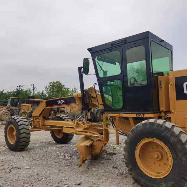 Used CAT 140H Motor Grader From Japan with Excellent Performance Caterpillar 140h in Good Condition for Sale - מפלסת: תמונה 2 Used CAT 140H Motor Grader From Japan with Excellent Performance Caterpillar 140h in Good Condition for Sale - מפלסת: תמונה 2