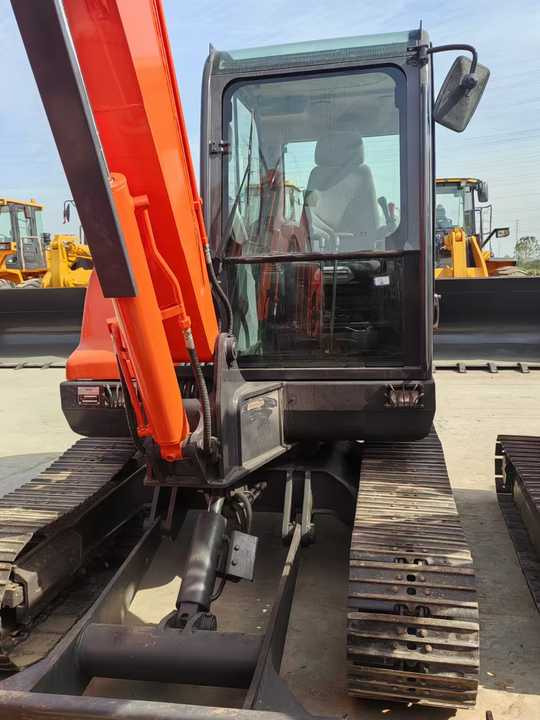 Used Digger DOOSAN DX60 Construction Machinery Construction Digger Used DOOSAN DX60 Cheap Excavator - מחפר סורק: תמונה 3 Used Digger DOOSAN DX60 Construction Machinery Construction Digger Used DOOSAN DX60 Cheap Excavator - מחפר סורק: תמונה 3