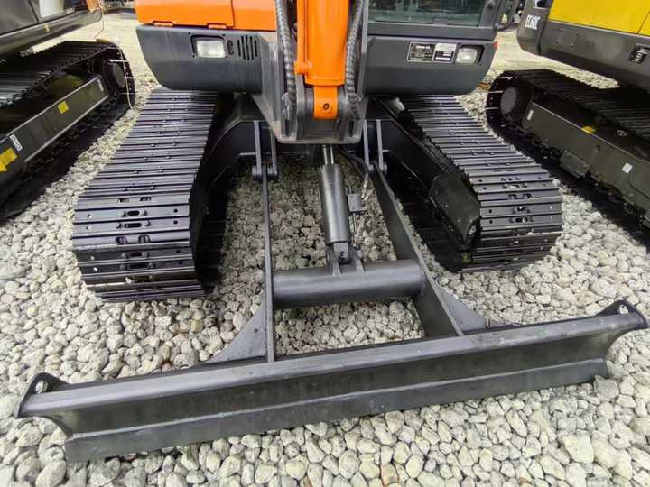 Used Digger DOOSAN DX60 Construction Machinery Construction Digger Used DOOSAN DX60 Cheap Excavator - מחפר סורק: תמונה 4 Used Digger DOOSAN DX60 Construction Machinery Construction Digger Used DOOSAN DX60 Cheap Excavator - מחפר סורק: תמונה 4