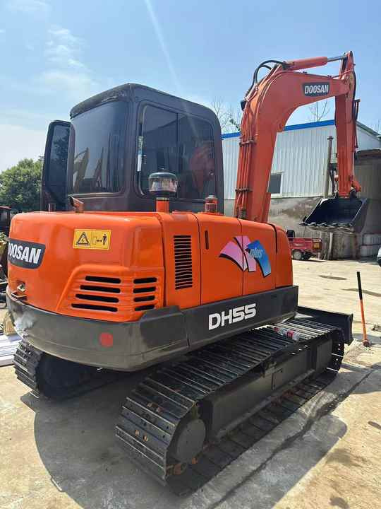 Used Digger Doosan Dh55 Construction Machinery Construction Digger Used Doosan Dh55 Cheap Excavator - מחפר סורק: תמונה 2 Used Digger Doosan Dh55 Construction Machinery Construction Digger Used Doosan Dh55 Cheap Excavator - מחפר סורק: תמונה 2