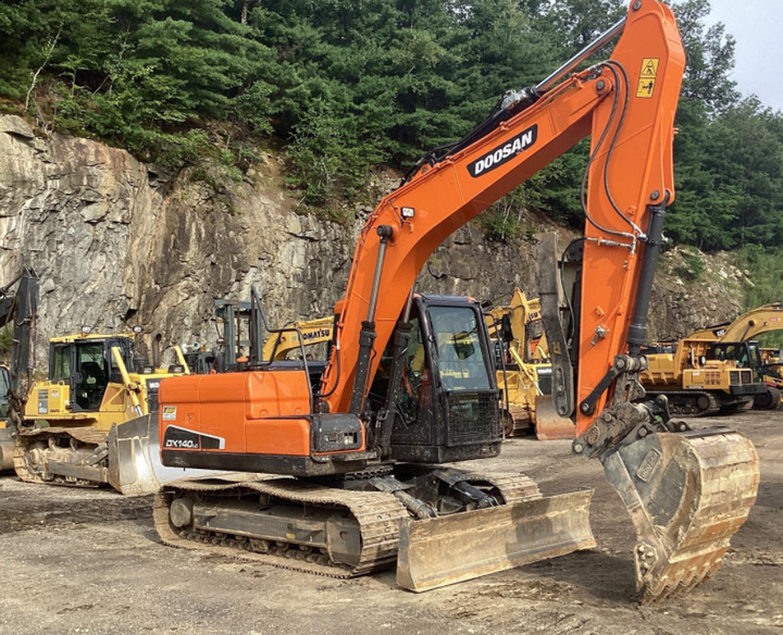 Used Excavator Doosan DX140 Excavators Mini Equipment Earth Moving Machinery Doosan Digger Excavator for Sale - מחפר סורק: תמונה 2 Used Excavator Doosan DX140 Excavators Mini Equipment Earth Moving Machinery Doosan Digger Excavator for Sale - מחפר סורק: תמונה 2