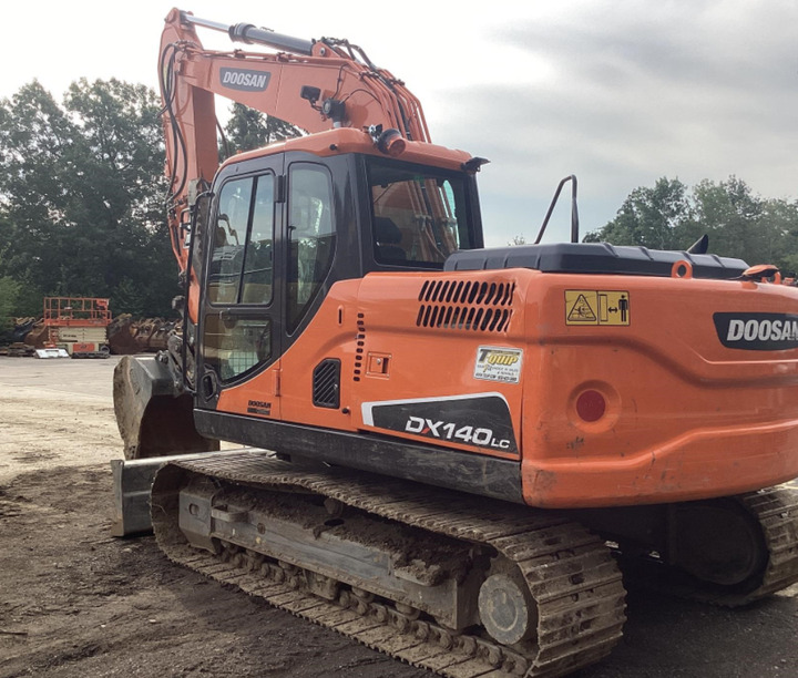 Used Excavator Doosan DX140 Excavators Mini Equipment Earth Moving Machinery Doosan Digger Excavator for Sale - מחפר סורק: תמונה 5 Used Excavator Doosan DX140 Excavators Mini Equipment Earth Moving Machinery Doosan Digger Excavator for Sale - מחפר סורק: תמונה 5