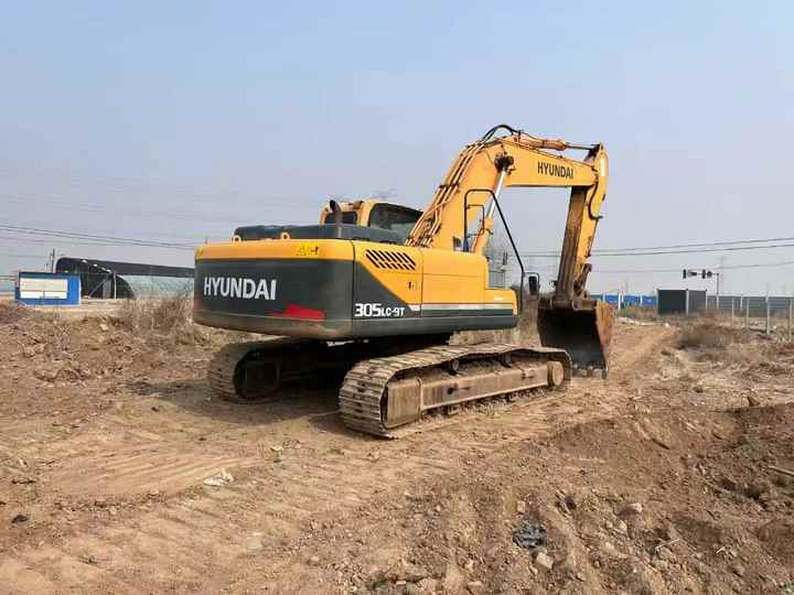 Used HYUNDAI 305LC-9T Crawler Excavator with good performance Hyundai30 tons earthmoving machinery with low price on-sale - מחפר סורק: תמונה 2 Used HYUNDAI 305LC-9T Crawler Excavator with good performance Hyundai30 tons earthmoving machinery with low price on-sale - מחפר סורק: תמונה 2