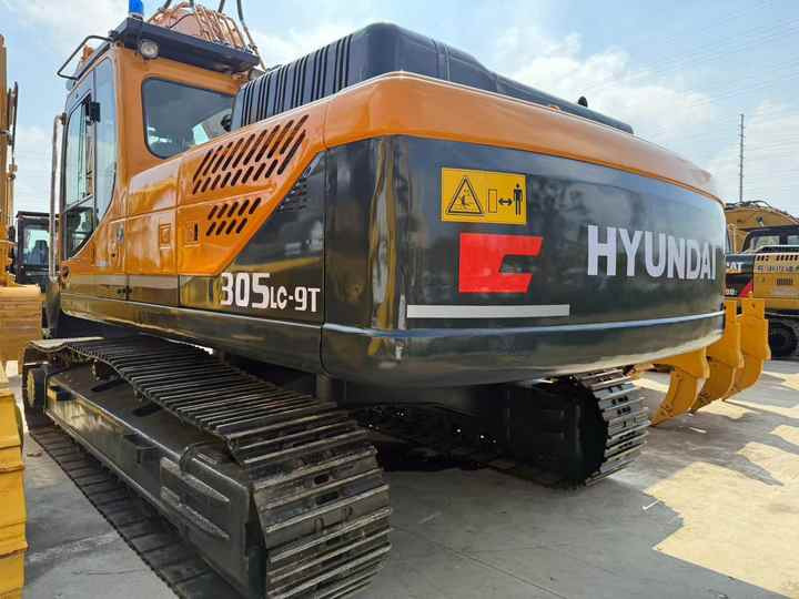 Used HYUNDAI305lc-9c Hydraulic Excavator with Excellent Performance hyundai Running Working Condition Low Price for Sale - מחפר: תמונה 5 Used HYUNDAI305lc-9c Hydraulic Excavator with Excellent Performance hyundai Running Working Condition Low Price for Sale - מחפר: תמונה 5