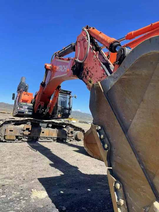 Used Hitachi ZX890-5A Excavator Condition Good Running Working Condition Japanese Brand Hitachi 890-5A Excavator for Sale - מחפר סורק: תמונה 5 Used Hitachi ZX890-5A Excavator Condition Good Running Working Condition Japanese Brand Hitachi 890-5A Excavator for Sale - מחפר סורק: תמונה 5
