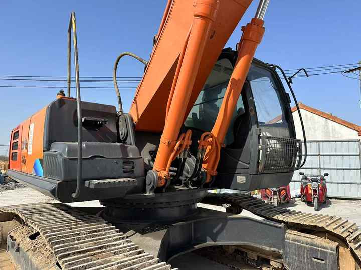 Used Hitachi Zx 350 Excavator with Loe Shipping and Certificate Global Shipping - מחפר סורק: תמונה 3 Used Hitachi Zx 350 Excavator with Loe Shipping and Certificate Global Shipping - מחפר סורק: תמונה 3