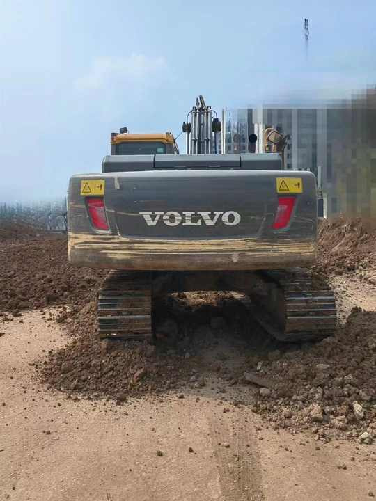 Used Volvo Brand Original EC200B Model Excavator with Good Working Condition for Sale - מחפר סורק: תמונה 5 Used Volvo Brand Original EC200B Model Excavator with Good Working Condition for Sale - מחפר סורק: תמונה 5